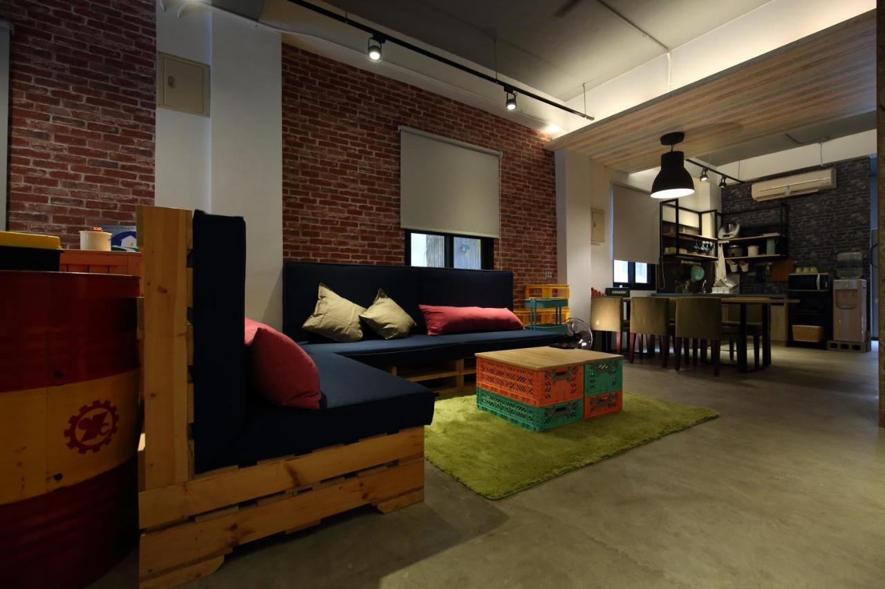 您好生活公寓 - Ninhao Hostel เมืองฮวาเหลียน ภายนอก รูปภาพ